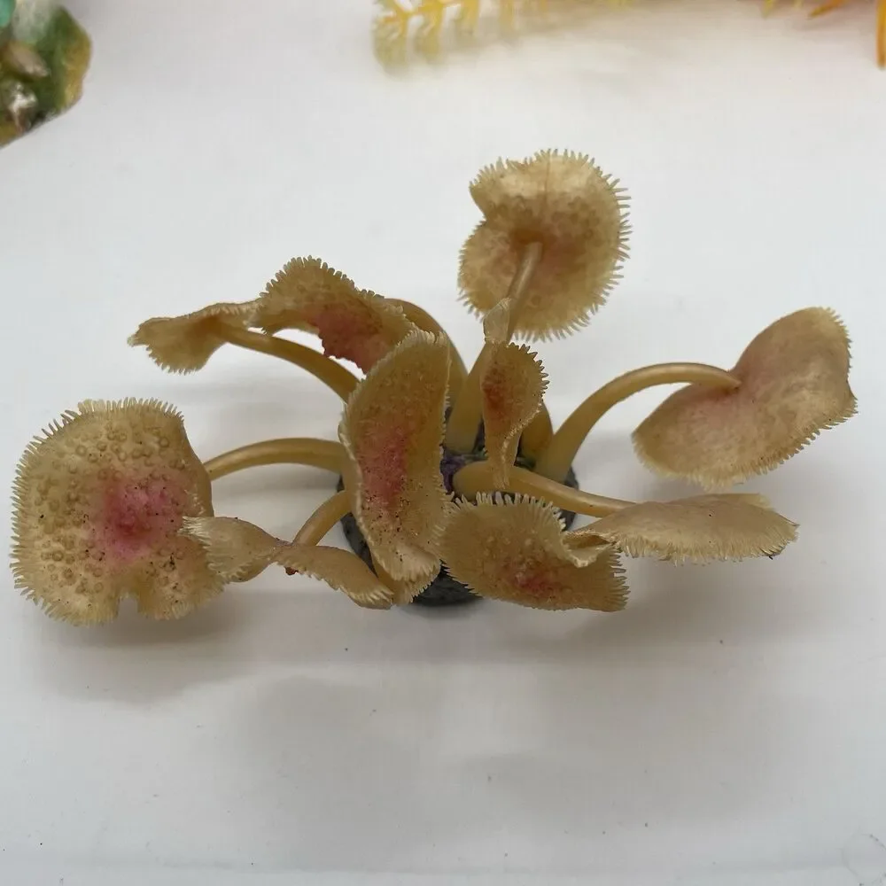 Fish Tank Aquarium Decorations/ Accessories Lot of 10 Colorful Ceramics Grasses